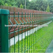 PVC coated curved wire mesh fence in store with competitive price